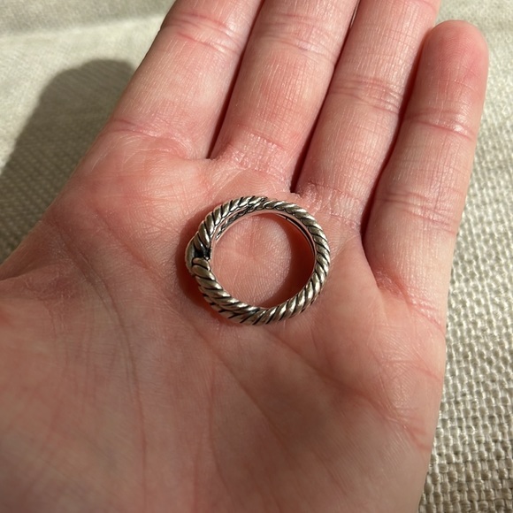 David Yurman Cable Loop Band Ring in Sterling Silver with Pavé Diamonds - Picture 6 of 9